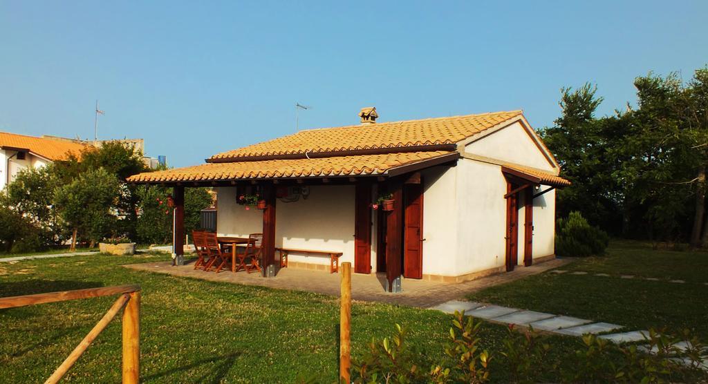 Agriturismo La Casa Della Lavanda - Il Rustico Marina di Montemarciano Exterior photo